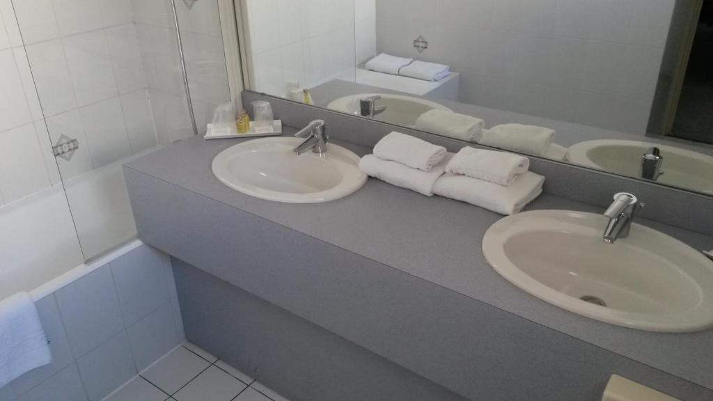 Inter-Hotel La Closerie Beaune Beaune  Bilik gambar