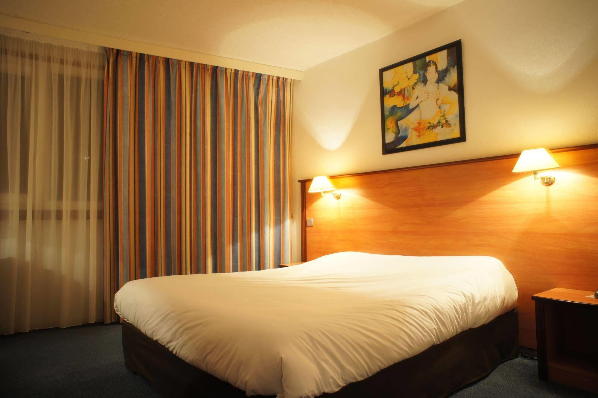 Inter-Hotel La Closerie Beaune Beaune  Luaran gambar