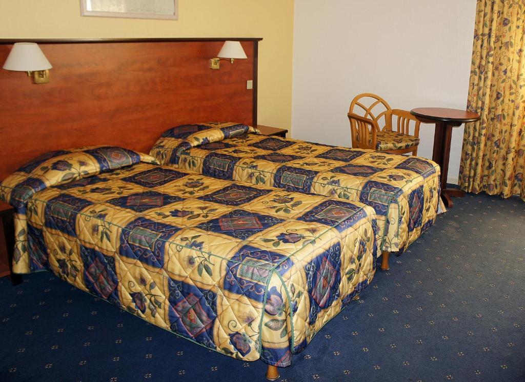 Inter-Hotel La Closerie Beaune Beaune  Bilik gambar